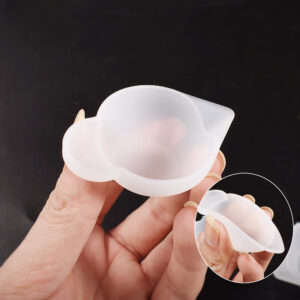 Silicon pouring cup